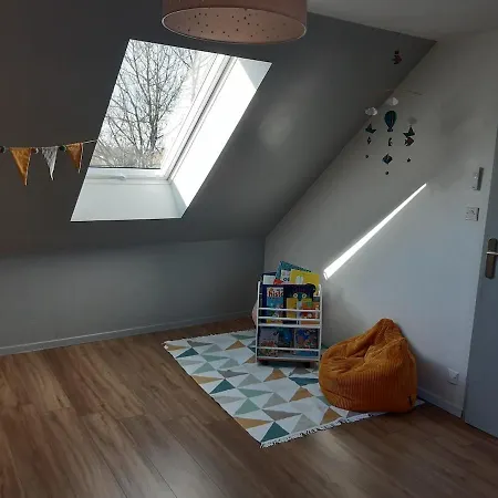 Holiday home Maison Chaleureuse 4 Proche Du Mans *